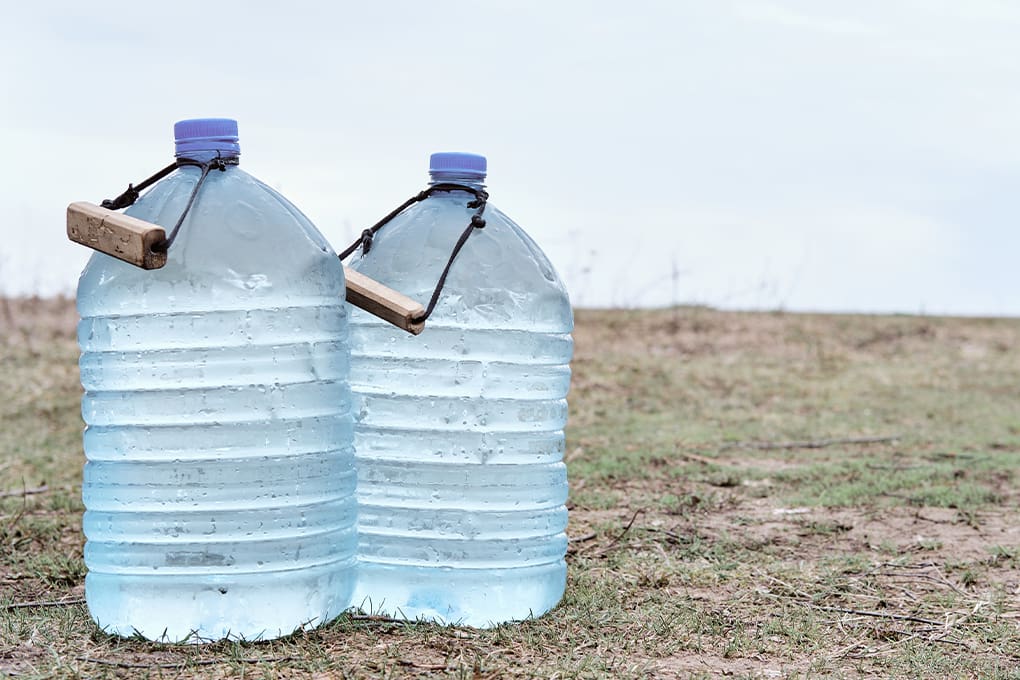 Stored-Water-Goes-Bad-Here's-When-And-How-To-Tell-2